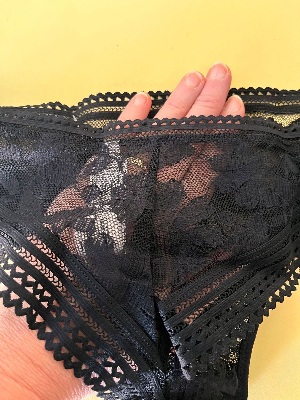 Passionata Altra biancheria intima: String, PASSIONATA, Grösse 40, Schwarz mit Blumenmuster – Nuovo e nell'imballaggio originale da Rudolfstetten venduto da gst_g7xl 3