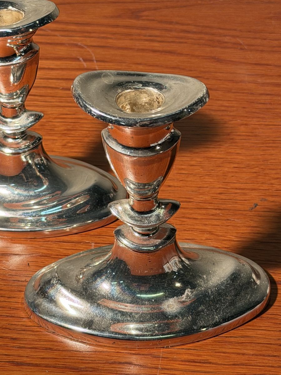 Portacandele: Vintage Silver Plated Candlestick Holders mid century – Usato da Lausanne venduto da vas_mbk2 2