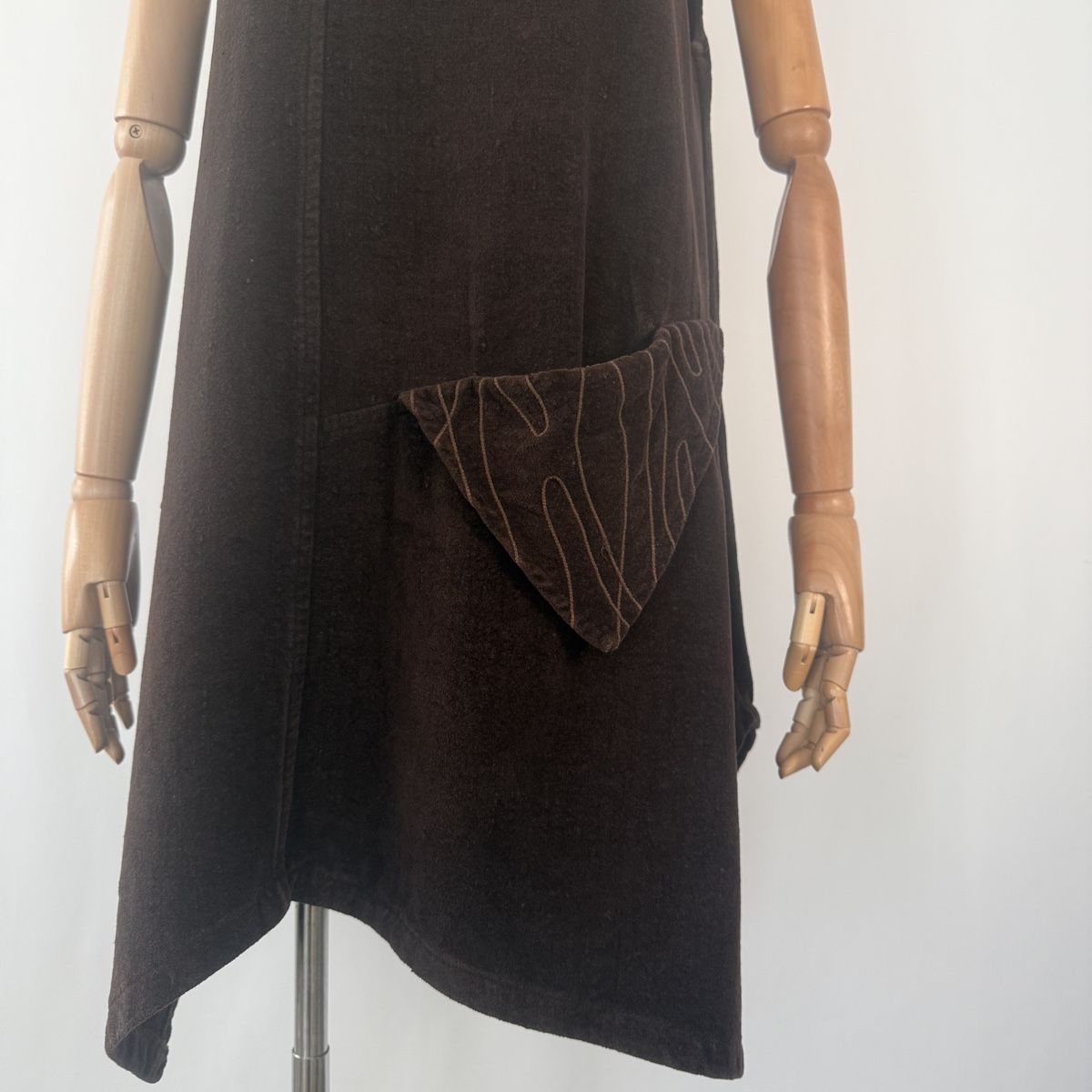 Grizas Kleider: GRIZAS Velvet Dress – Gebraucht aus Freienbach von Avviivva_Shop 1