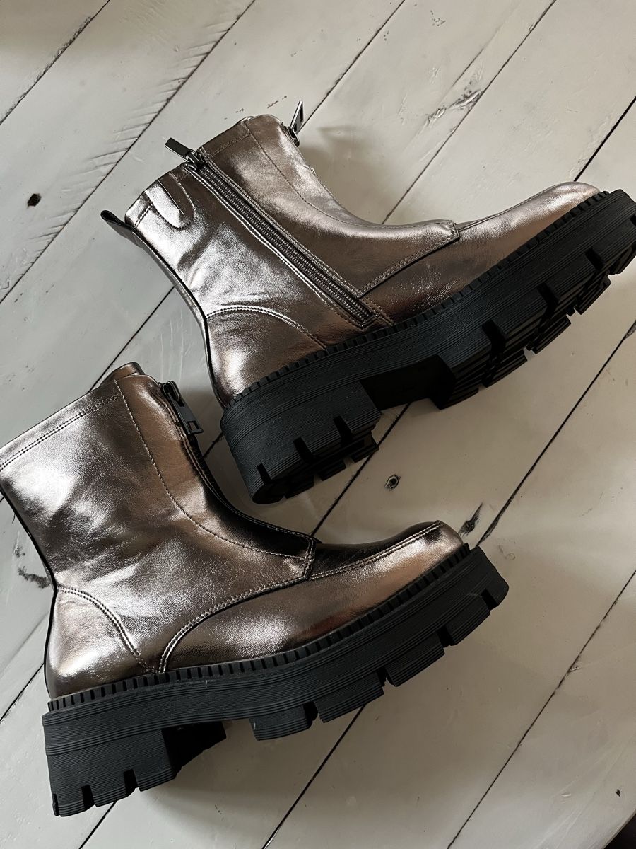 Tamaris Scarpe da donna: Tamaris Plateau Stiefelette Gr 39 NEU – Nuovo (secondo la descrizione) da Rüti ZH venduto da huzzelrock