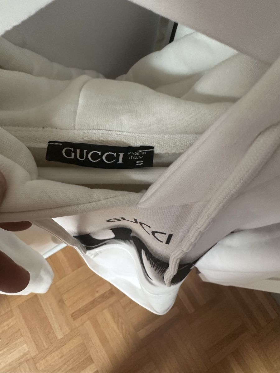 Pullover & Sweatshirts: Kapuzenpulli M – Gebraucht aus Mels von ricoshop 1