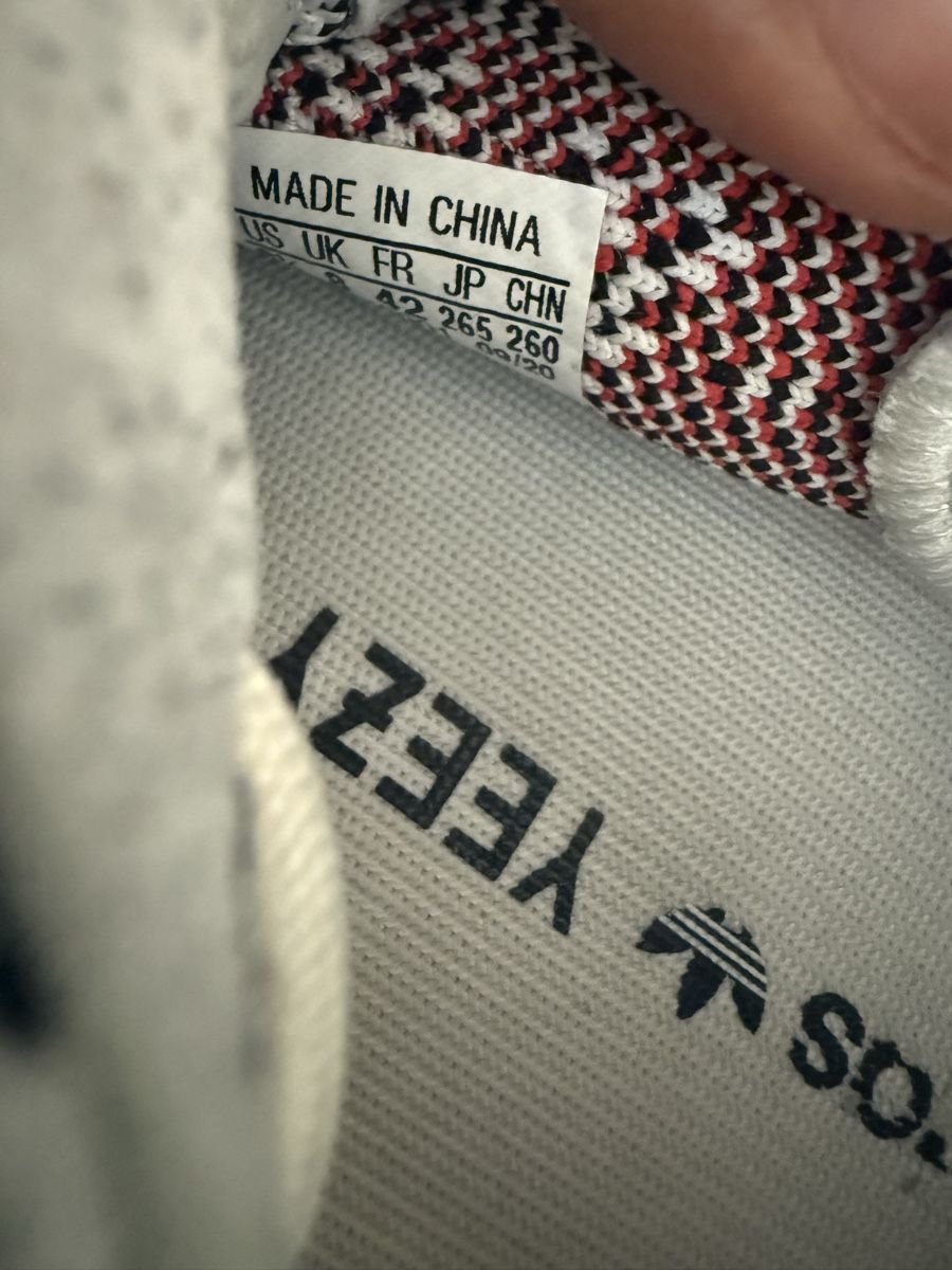 Adidas Herrenschuhe: ADIDAS YEEZY BOOST 350 V2 ZEBRA – Gebraucht aus Affoltern am Albis von henokg 4
