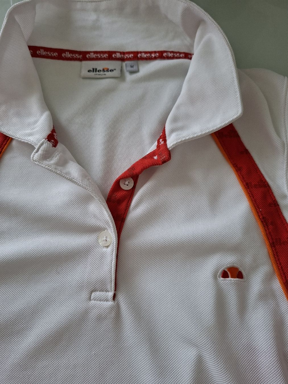 Ellesse Lotti di vestiti: Ensemble de tennis Ellesse, taille M, – Usato da Renens VD venduto da ser_j2fn 3