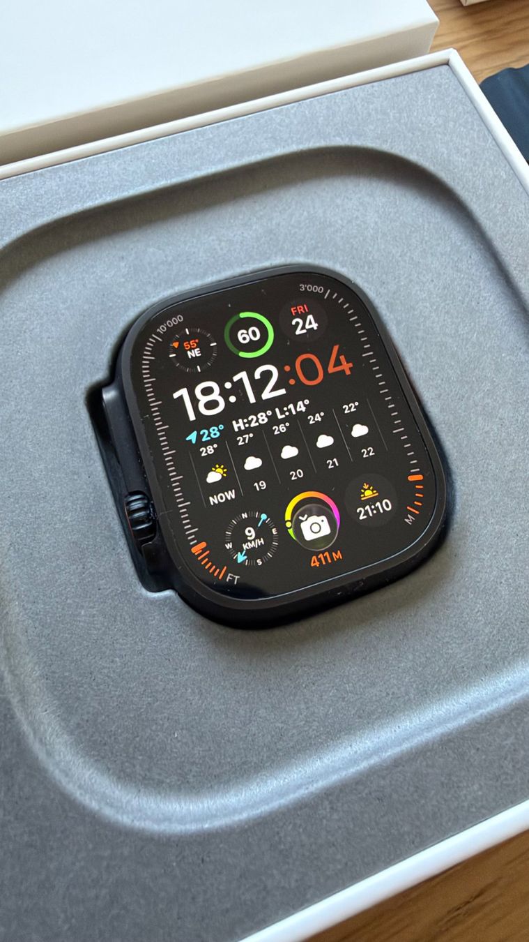 Apple Smartwatch: Apple Watch Ultra 3 + Titanium Milanese Loop + Apple Care+ – Usato da Zürich venduto da volkinik 3
