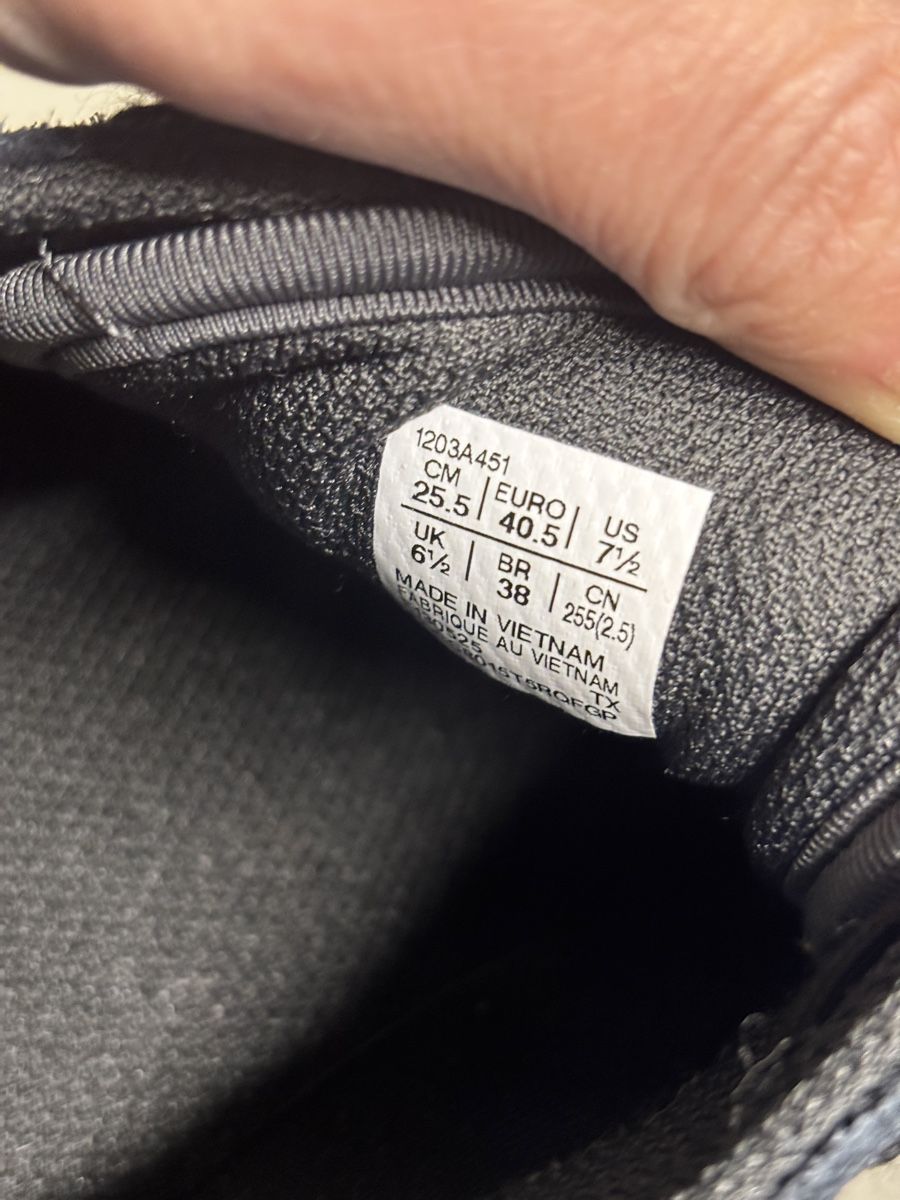 Asics Chaussures hommes: Asics Sneacker/Turnschuh Skyhand Gr. 40.5 – Neuf (Voir description) à Steffisburg par nikita009 1