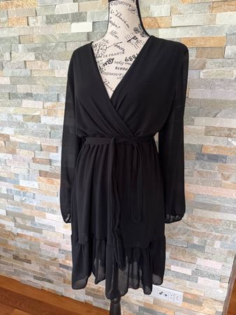 ★Schickes, schwarzes Kleid mit Volant ★Gr XL★