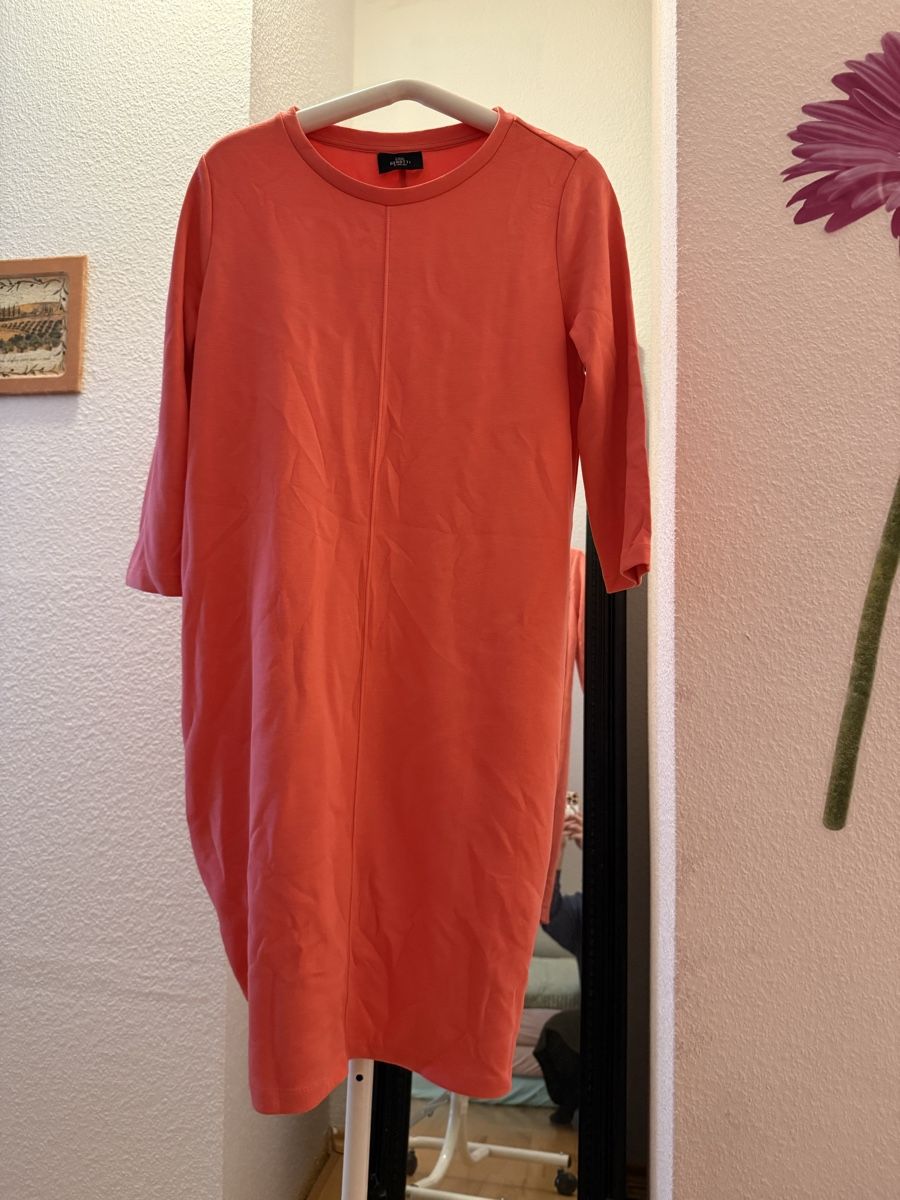 Vestiti: Kleid – Nuovo (secondo la descrizione) da Schänis venduto da Ktini