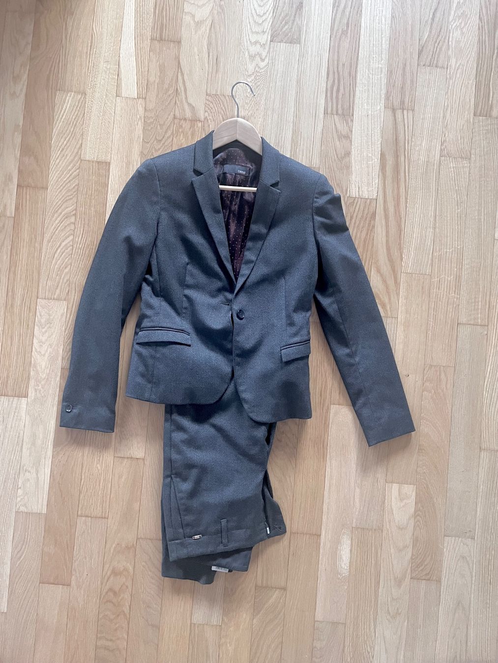 Cinque Completi & Tailleur: Grau-melierter Anzug von Cinque, Damen Gr. 36 – Usato da Zürich venduto da Insert_Name