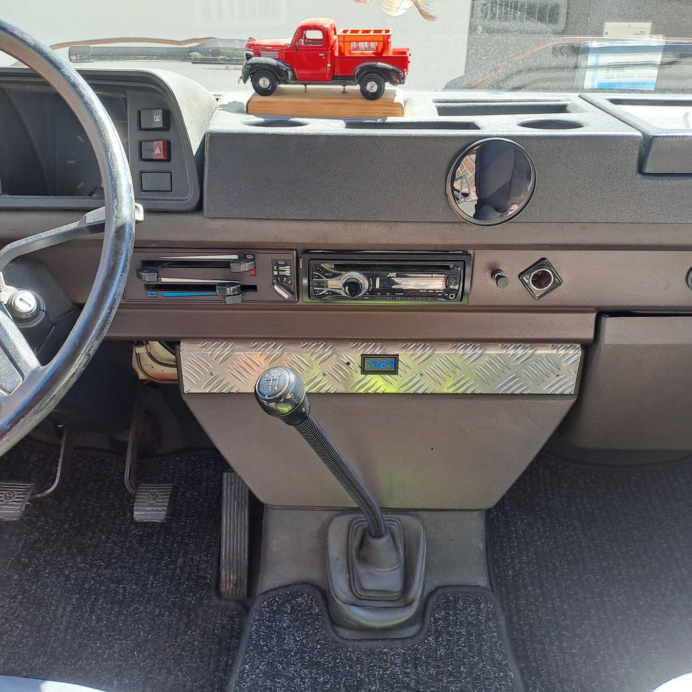 VW Véhicules de camping: VW Typ 2 / Camper – D'occasion à Laufen par FredyR01 9