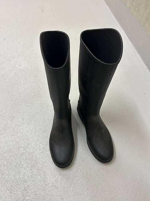 Schuhe für Jungen: Gummi-Reitstiefel Kinder, Gr.35 – Gebraucht aus Bern von DavorinM