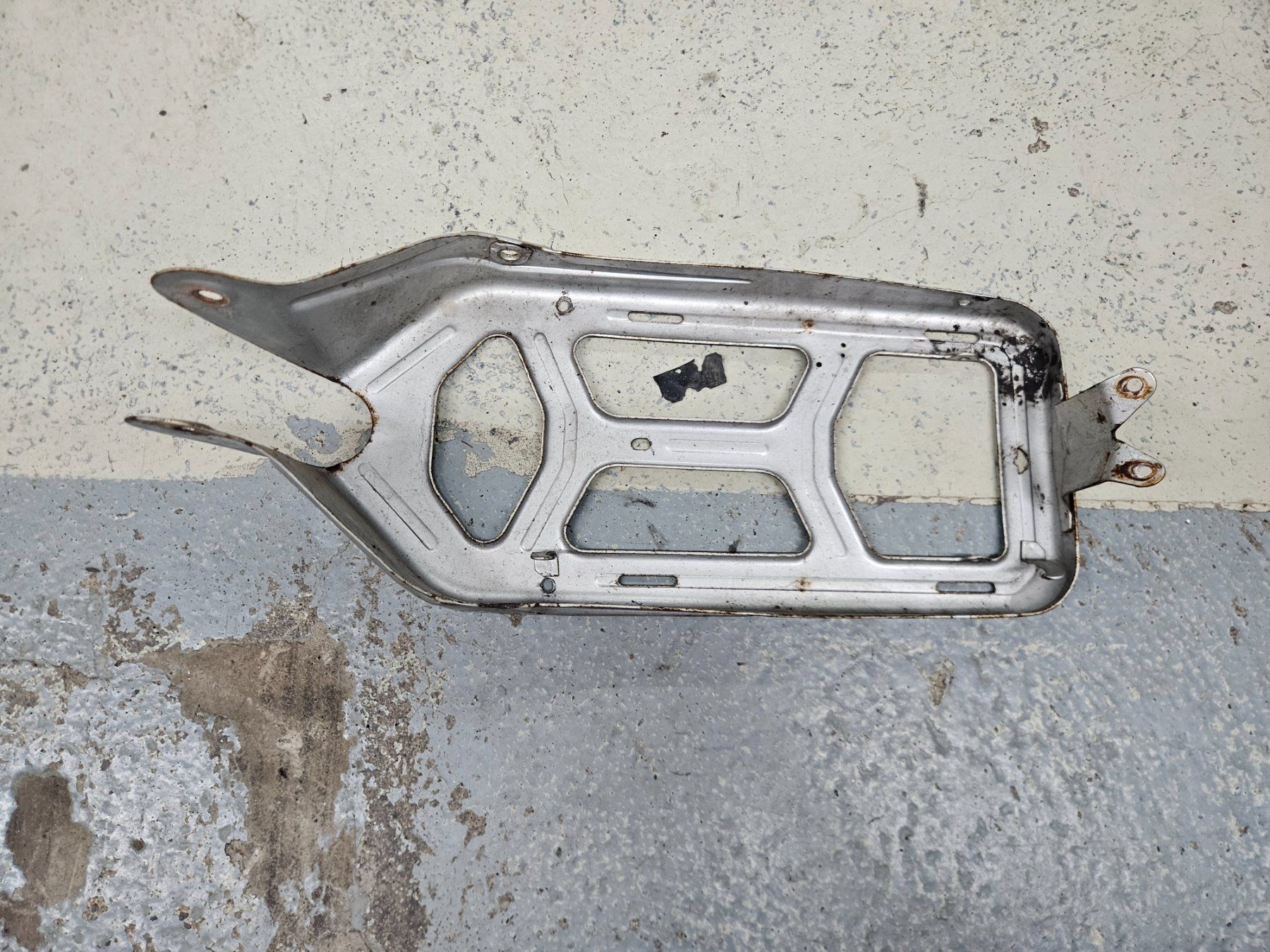 Pony Mofa-Ersatzteile: Gepäckträger Pony GTX – Gebraucht aus Mellingen von jea_hkf9 4
