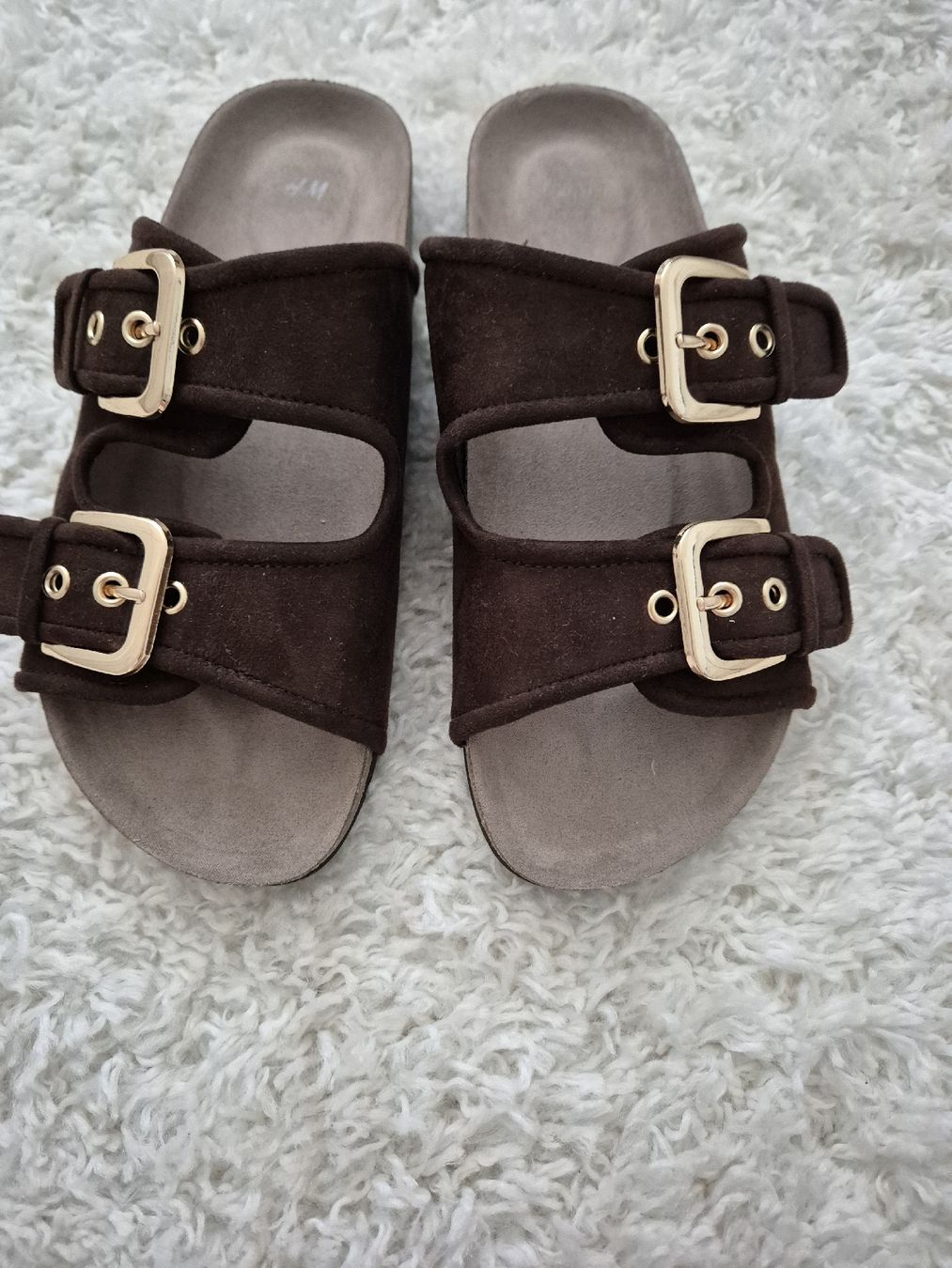 H&M Scarpe da donna: H&M Sandalen aus Veloursleder – Nuovo (secondo la descrizione) da Niederhelfenschwil venduto da usa001