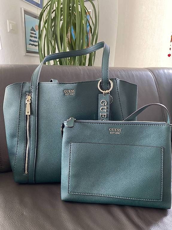 Borse da donna: Sac à main GUESS – Usato da Echallens venduto da fayetrahel