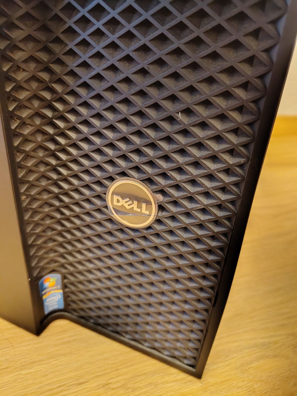 Dell Custodie: Dell Precision T1700 Gehäuse – Usato da Zürich venduto da Almohammed 2