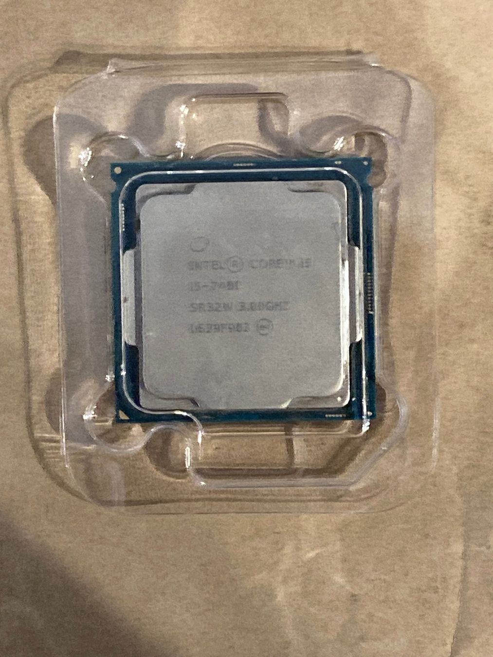 Intel Componenti elettronici: Intel Core i5-7400 CPU Prozessor – Usato da Wettingen venduto da Schabernack_sam