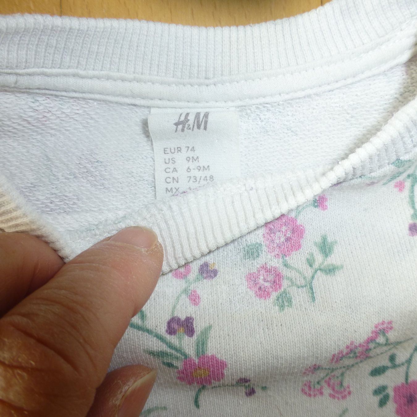 H&M Lotti & Set di vestiti: 3 x Baby-Mädchen Pullover H&M – Usato da Hergiswil NW venduto da annettelia 1
