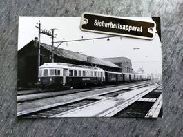 Südostbahn BFe 4/4 Nr. 81 mit Personenzug - Samstagern, 1960