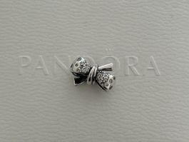 Pandora Funkelnde Schleife Charm