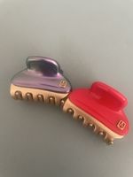 2 Haarklammern (rot und blau) 4.5 cm von Alexandre de Paris