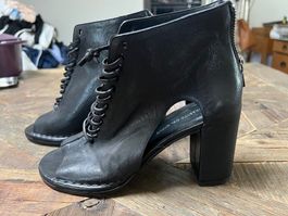 Schöne Designer Damen Stiefeletten, neu !