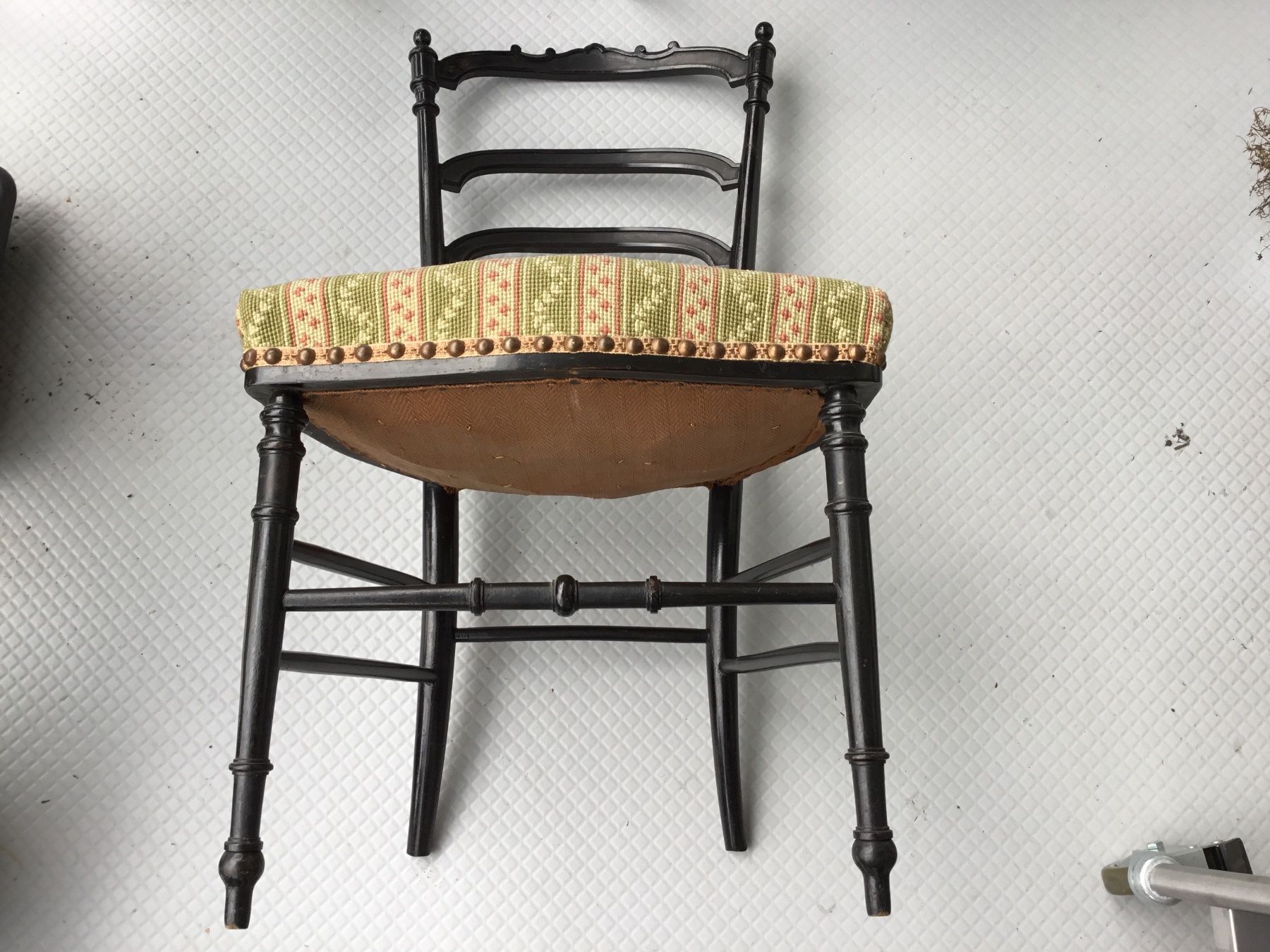 Chaises: Antiker Gobelin-Stuhl Empire-Stil – D'occasion à Erlenbach im Simmental par Sale-In-Crown 2