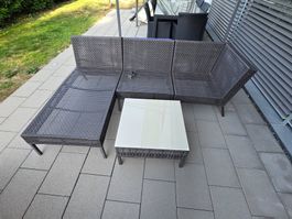 Gartenlounge aus Rattan inkl. Tisch