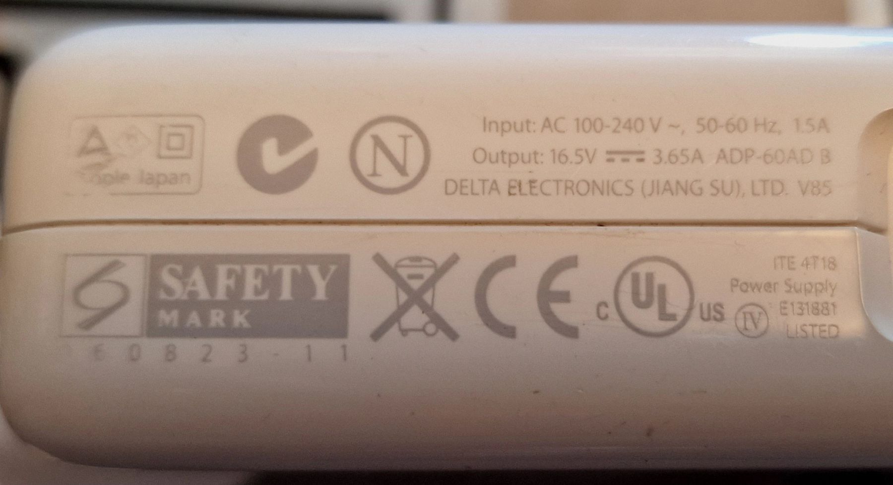 Apple Caricabatterie: Macbook ladegerät Typ siehe bild – Usato da wetzikon venduto da Bestedienste 2