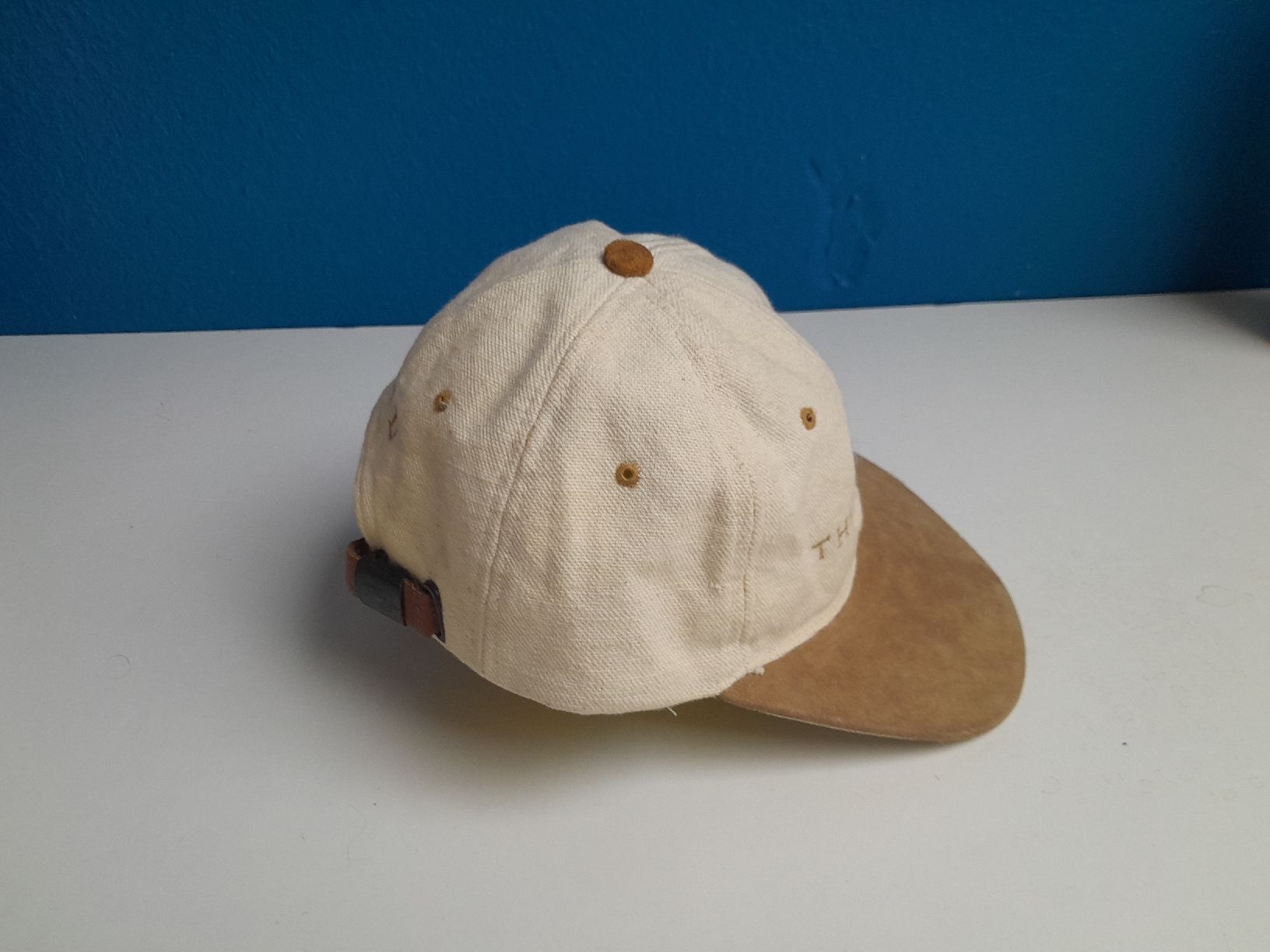 Copricapi, berretti & cappellini: casquette plate – Usato da Genève venduto da ang_fd8z 1