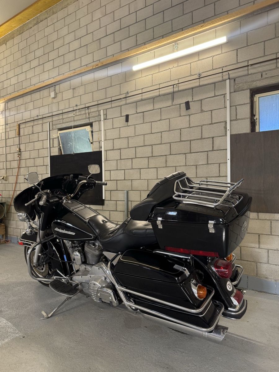 Harley-Davidson Touring: Harley Davidson – Défectueux à Martigny par Shaqiri.artan 5