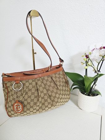 Gucci Handtasche GG Canvas Leder braun Damen guter Zustand