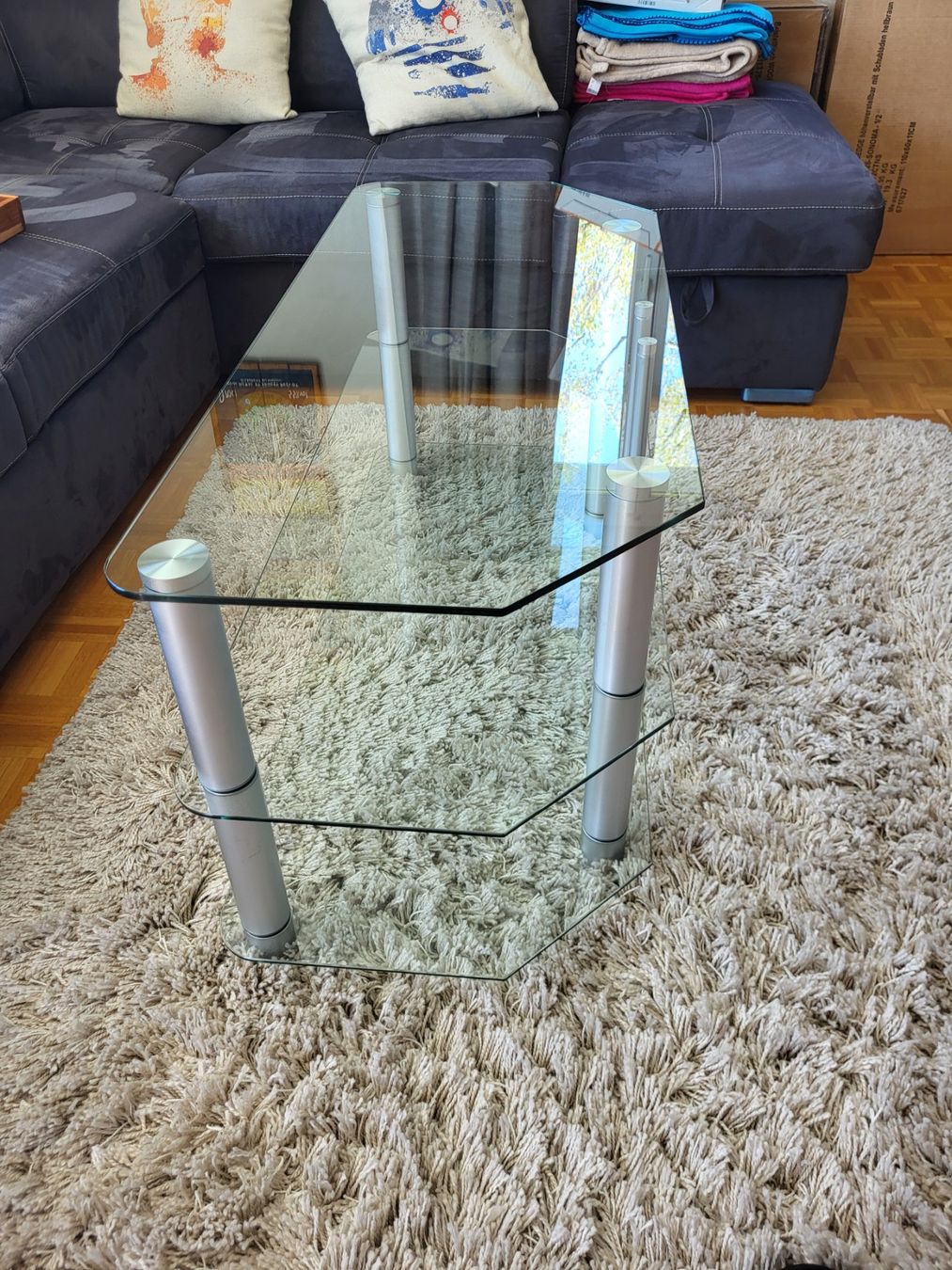 Tavoli: Table basse / meuble télé en verre – Usato da La Tour-de-Peilz venduto da Djjdjj 1