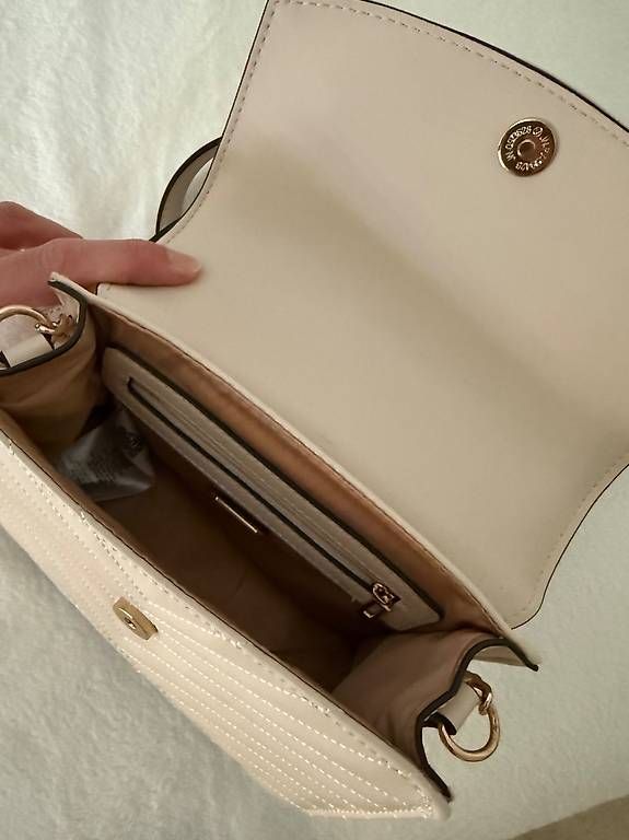 Guess Borse da donna: Sac à main Guess – Nuovo (secondo la descrizione) da Sion venduto da nao_2cg5 2