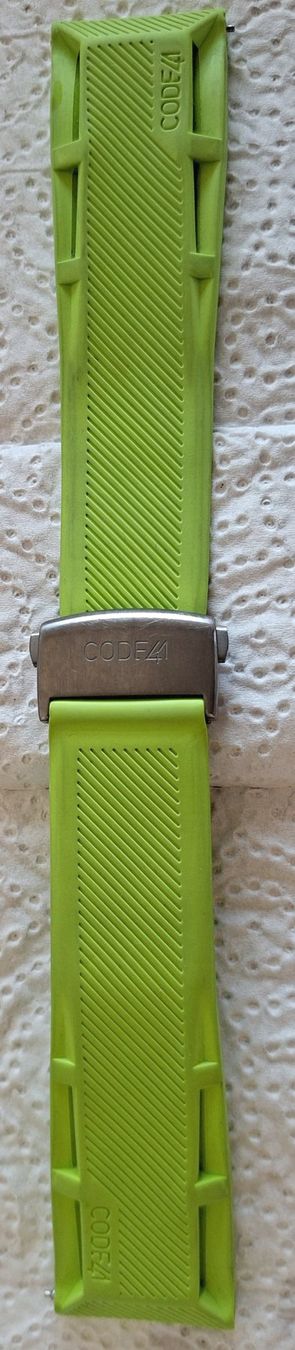 Montres: Code 41, NB 24, modèle vert, première génération. – Défectueux à Lausanne par nieriker 4