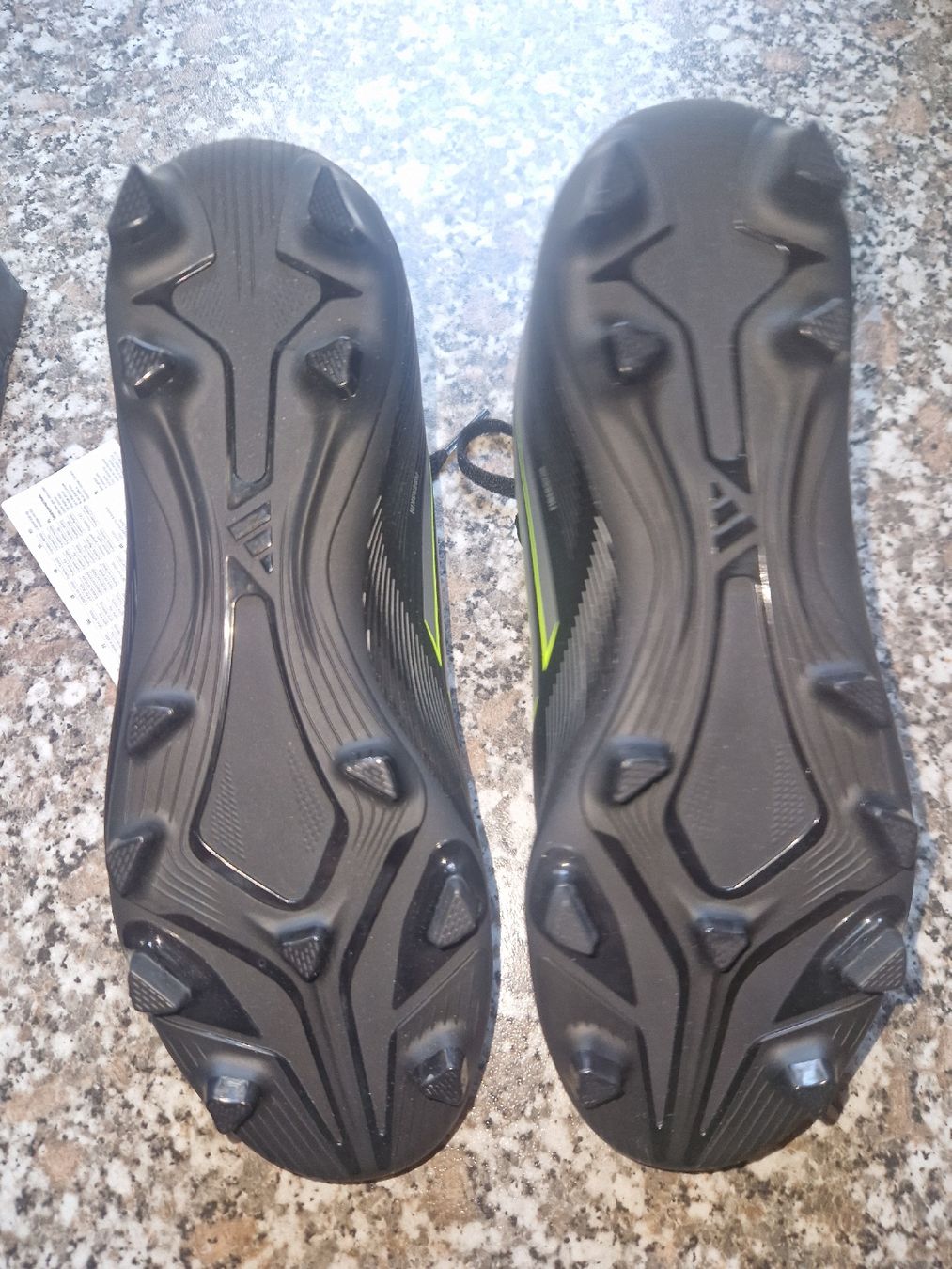 Porte da calcio e da hockey: Adidas schuhe Football – Nuovo (secondo la descrizione) da Neunkirch venduto da ofe_gk6g 2