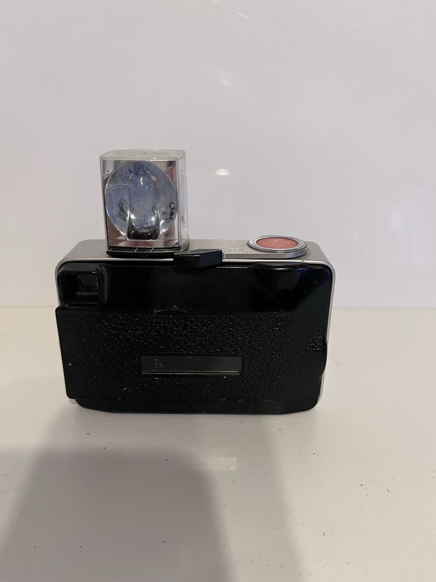 Agfa Fotocamera: Agfa Agfamatic 100 – Difettoso da Corjolens venduto da san_kyv9 2