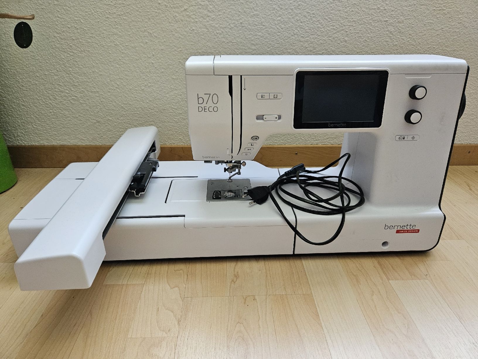 Bernina Machines à coudre: bernette b70 DECO Stickmaschine – Neuf (Voir description) à Seewen SZ par Ingenbohl