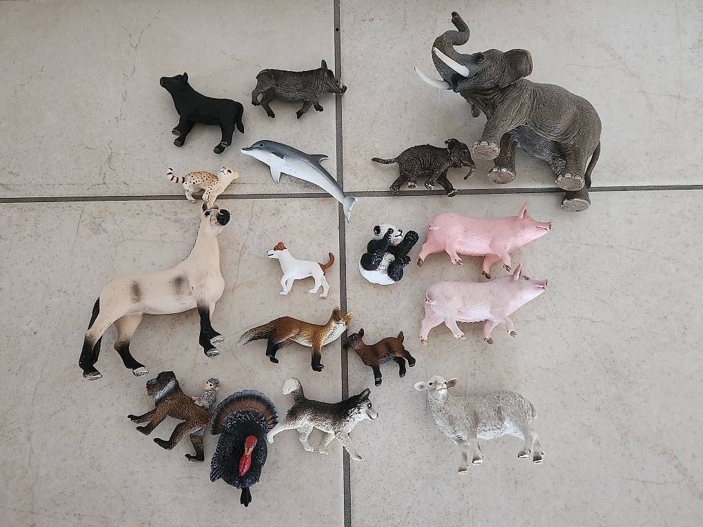 Spielzeuge: SCHLEICH diverse Tiere – Gebraucht aus Kaltbrunn von ehu_l9pw