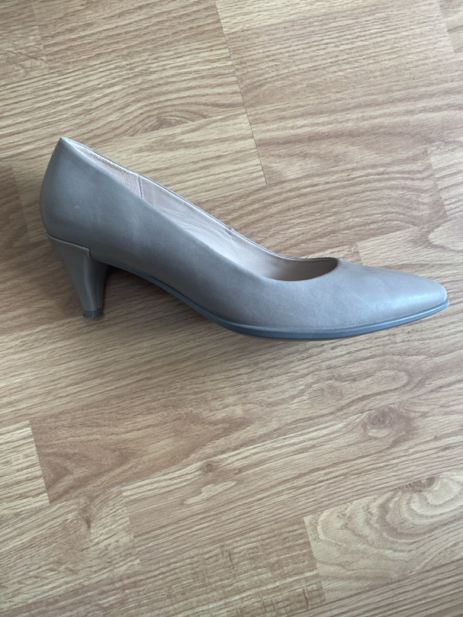 Ecco Scarpe da donna: Scarpe col tacco ECCO numero 41 – Nuovo e nell'imballaggio originale da Vacallo venduto da lac_2z26 1
