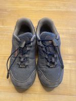 Lowa Trekking-Schuhe Grösse 30, wasserdicht