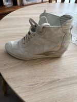 Baskets compensées beige en cuir