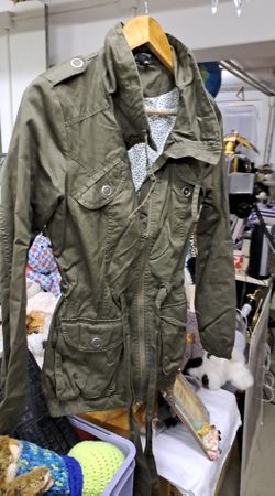 Herbstjacke Gr. 38 khaki grün Übergangsjacke