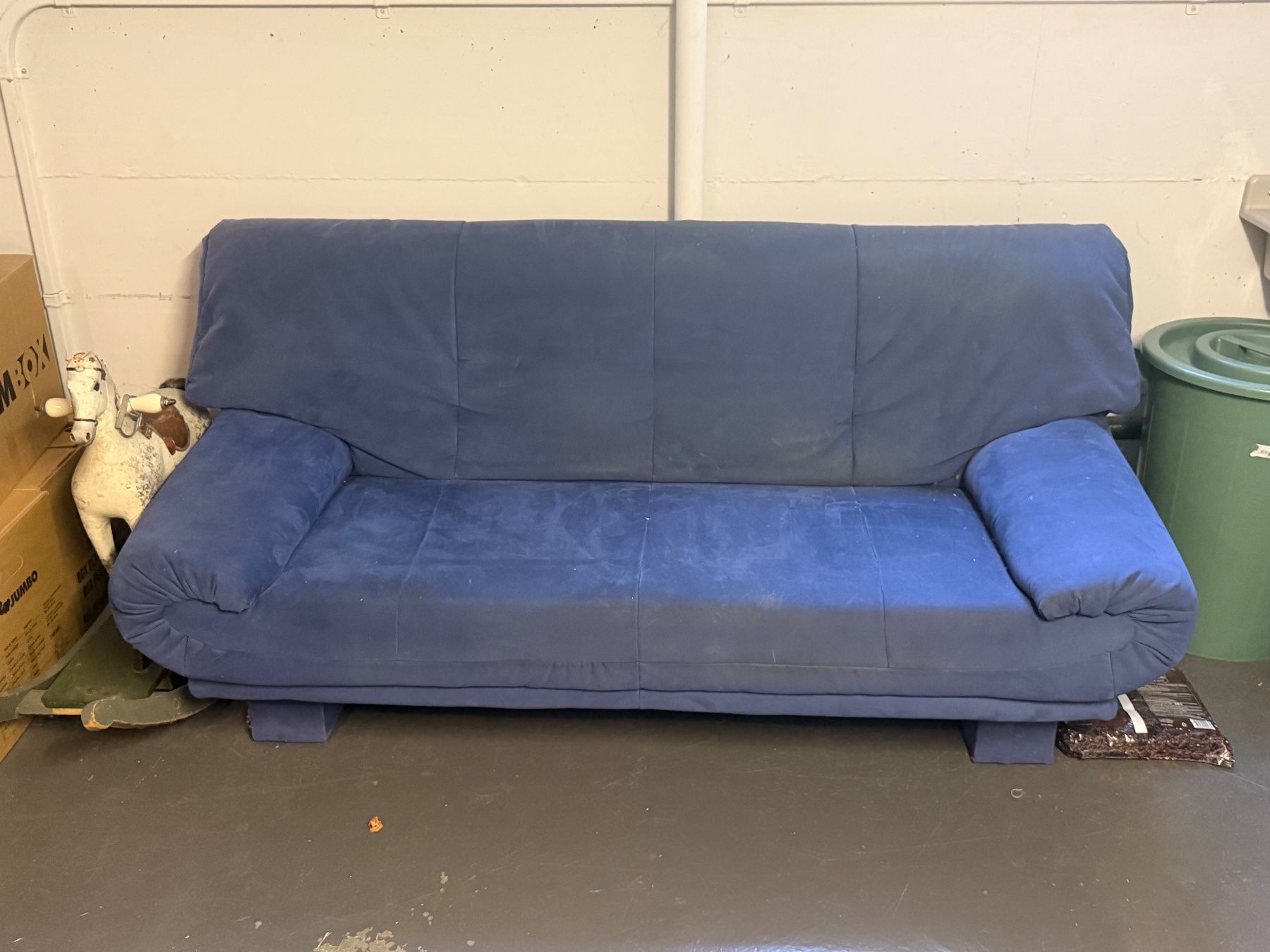 Sofas: Sofa mit Hocker dunkelblau guter Zustand – Gebraucht aus Oberlunkhofen von ben_b2r5
