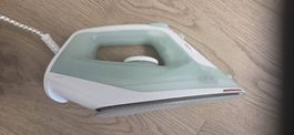 AEG Dampfbügeleisen DB1740LG - 2400 W, voll funktionsfähig