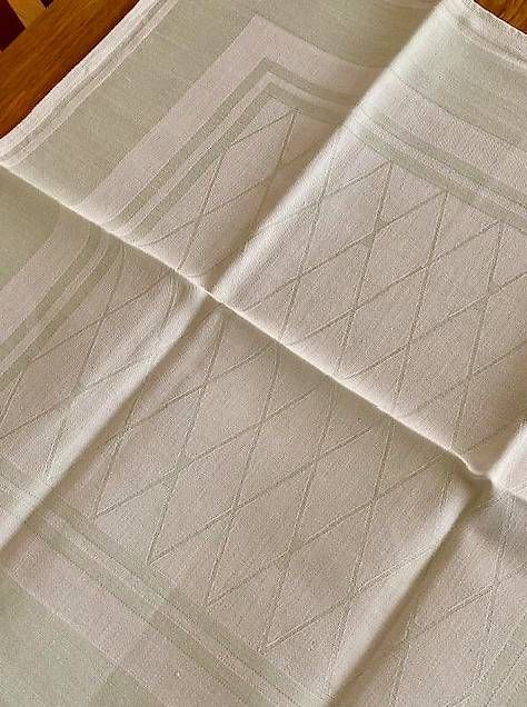 Altra biancheria da tavola: Tischdecke und Servietten – Usato da Weinfelden venduto da ehckk56 2