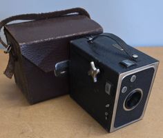 Vintage Box-Kamera 6x9 cm inkl. Ledertasche – H. Schmidt