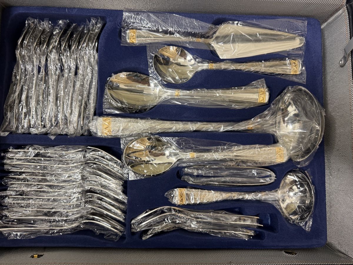 Set di posate: Blumenthal & Wise Besteckkoffer 72 tlg. Neu – Nuovo e nell'imballaggio originale da Zürich venduto da zcvetkov 1