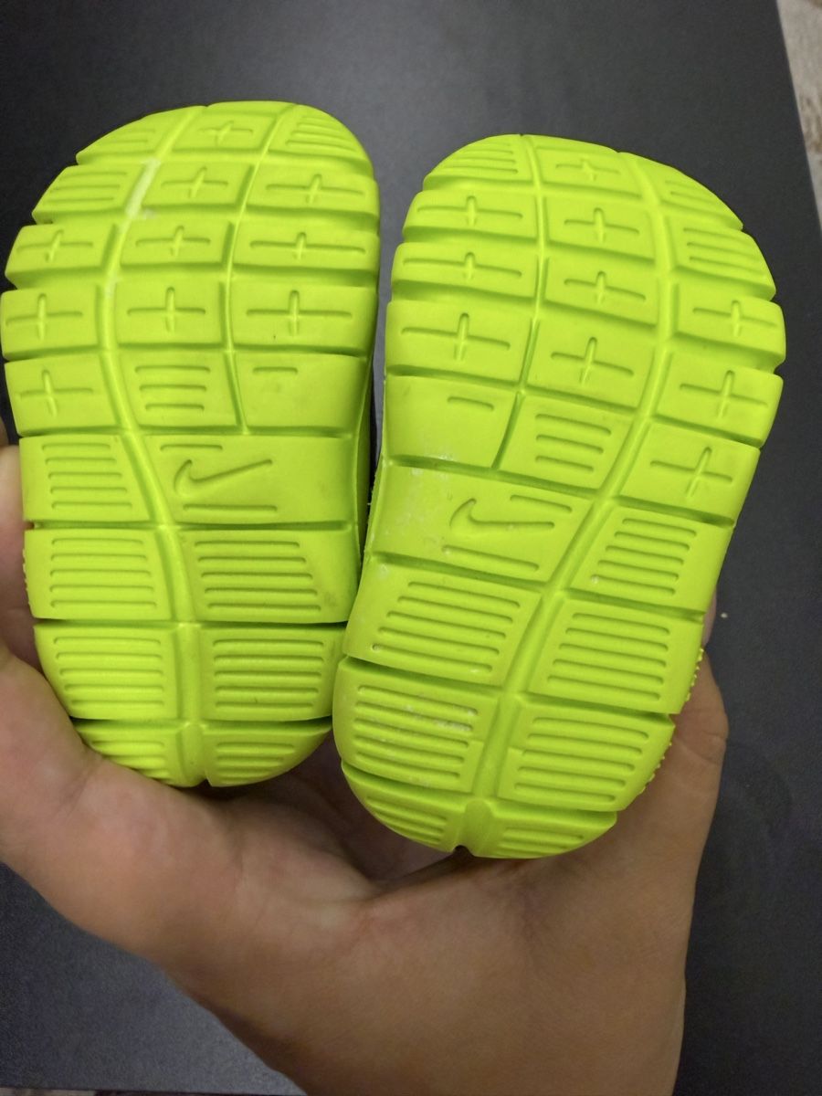 Nike Scarpe per ragazzi: Turnschuhe von Nike  – Usato da Altendorf venduto da Carcoura 2
