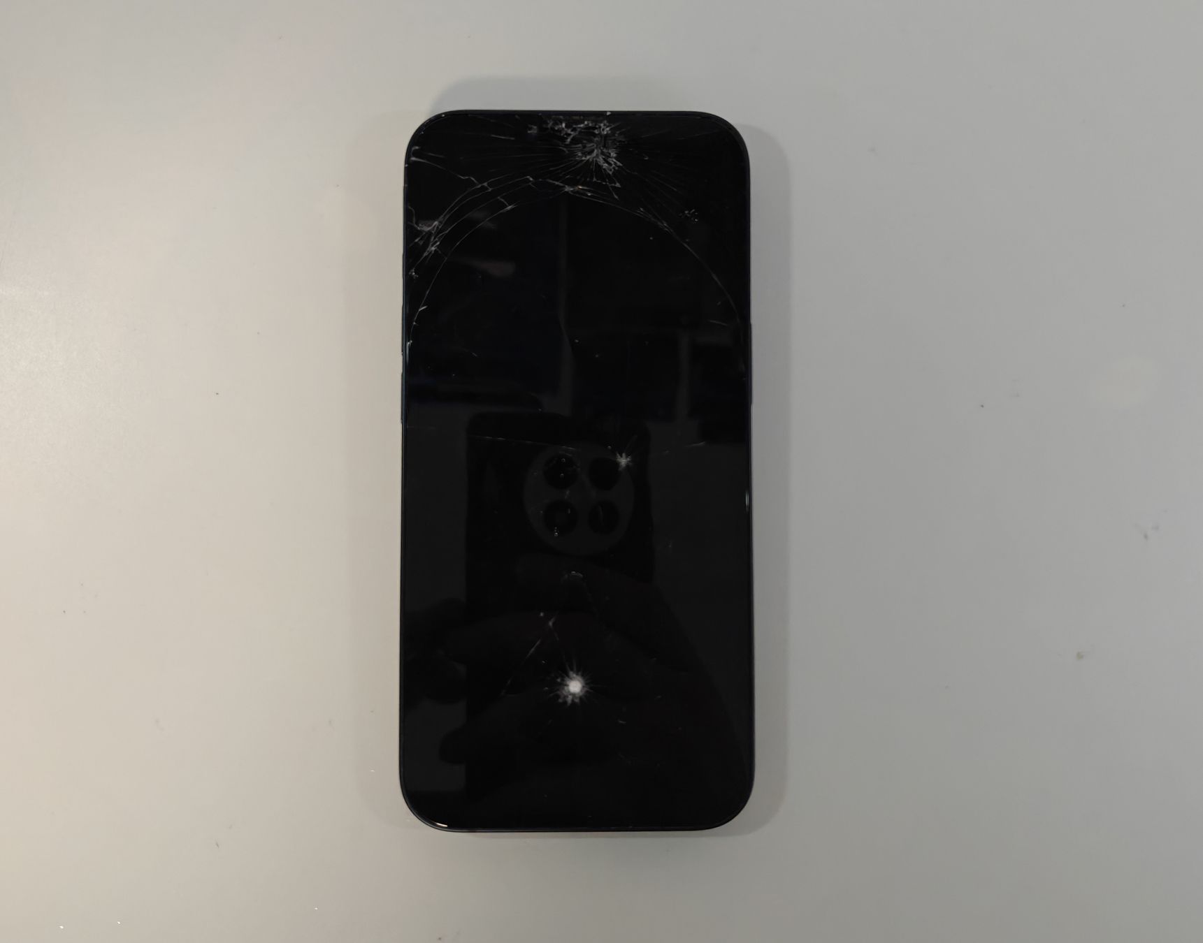 Apple Telefoni cellulari / Smartphones: iPhone 13 128GB – Difettoso da Ehrendingen venduto da Rocky985 5