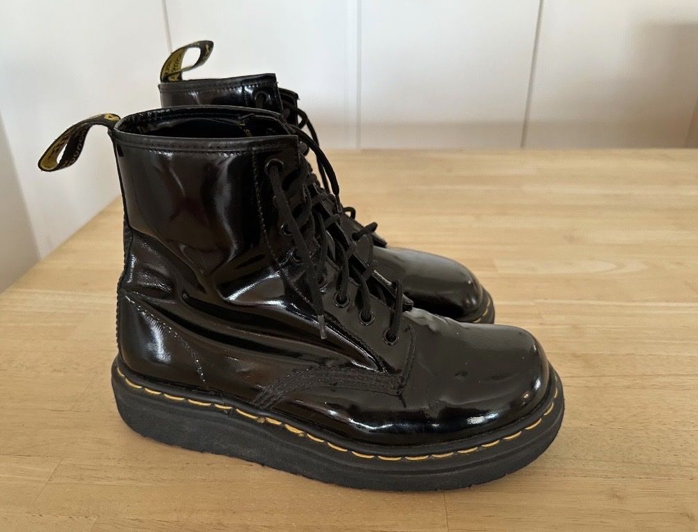 Dr. Martens Scarpe da donna: Dr. Martens Stiefel schwarz Grösse 41 – Usato da St. Gallen venduto da Cocobello1892 2
