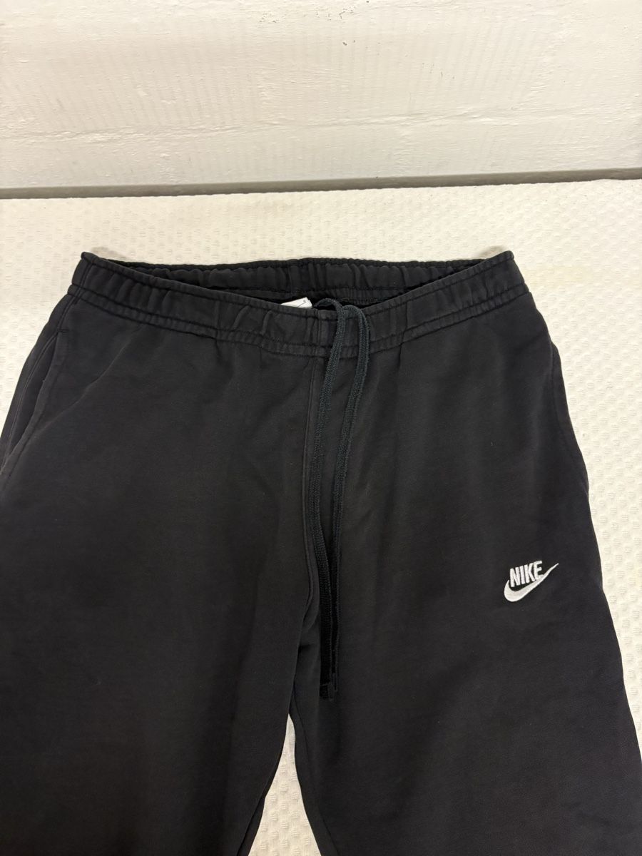 Nike Pantaloni: Herren Trainerhose,Gr.L;Nike – Usato da Winterthur venduto da Nena222 1